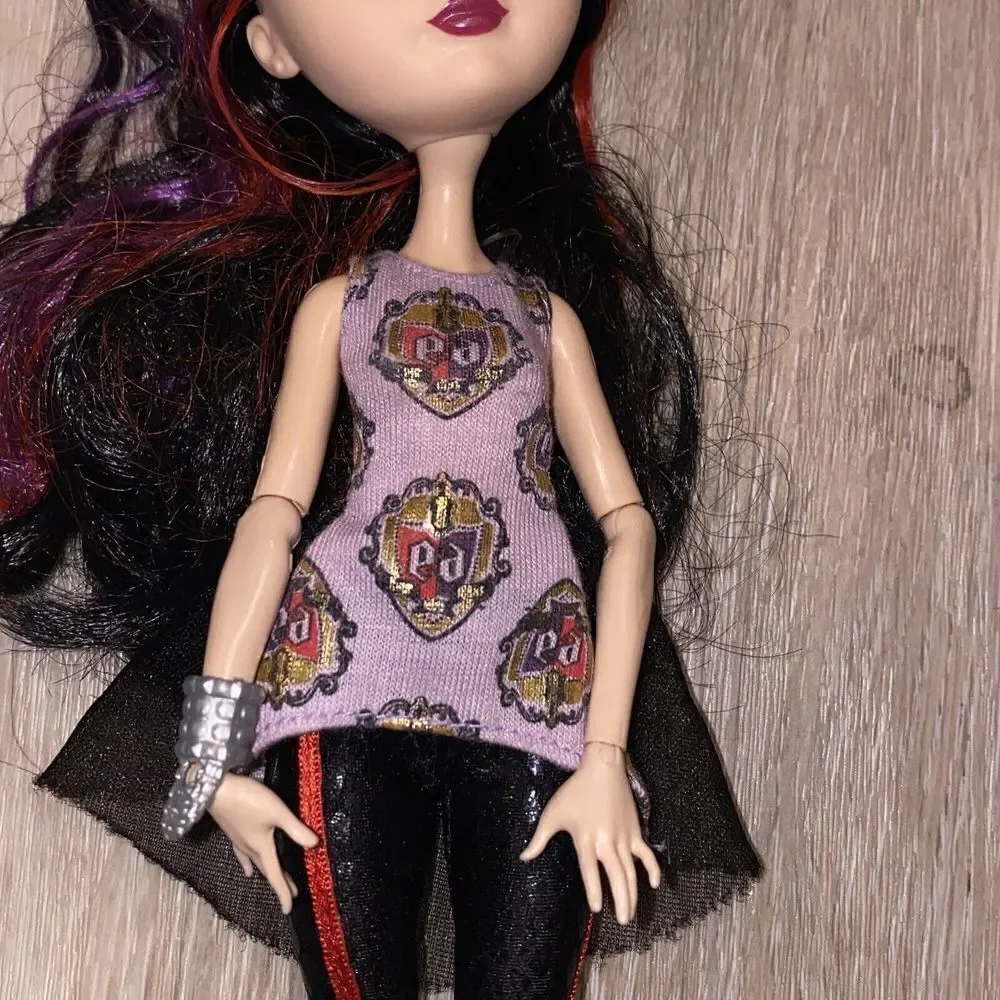 Ever After High RAVEN Queen School Spirit Doll